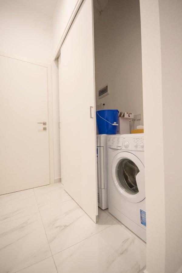 4 Bedroom Apartment Near Sliema Seafront Extérieur photo